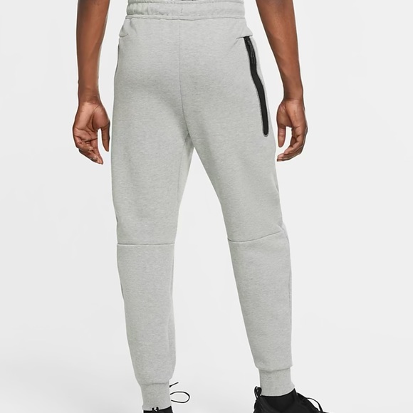 Nike Tech Fleece Jogger Pant - Picture 2 of 6